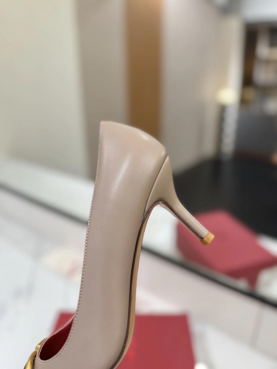 COCO-- V1859ti9o 1W2S0EN0DSHP45 Heel height：7.5CM goatskin Calfskin item:E-X138C3022